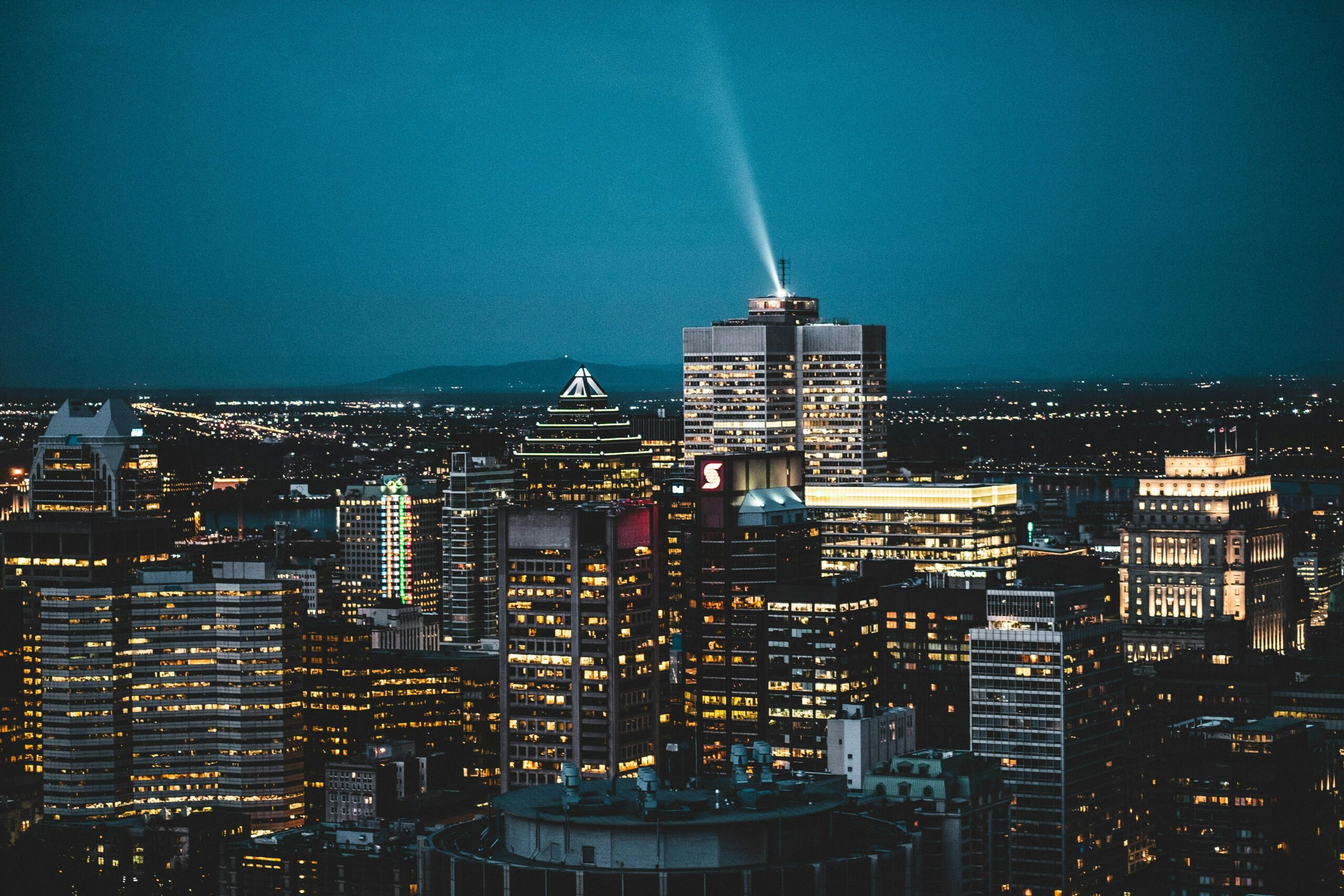 A view of down town Montreal at night